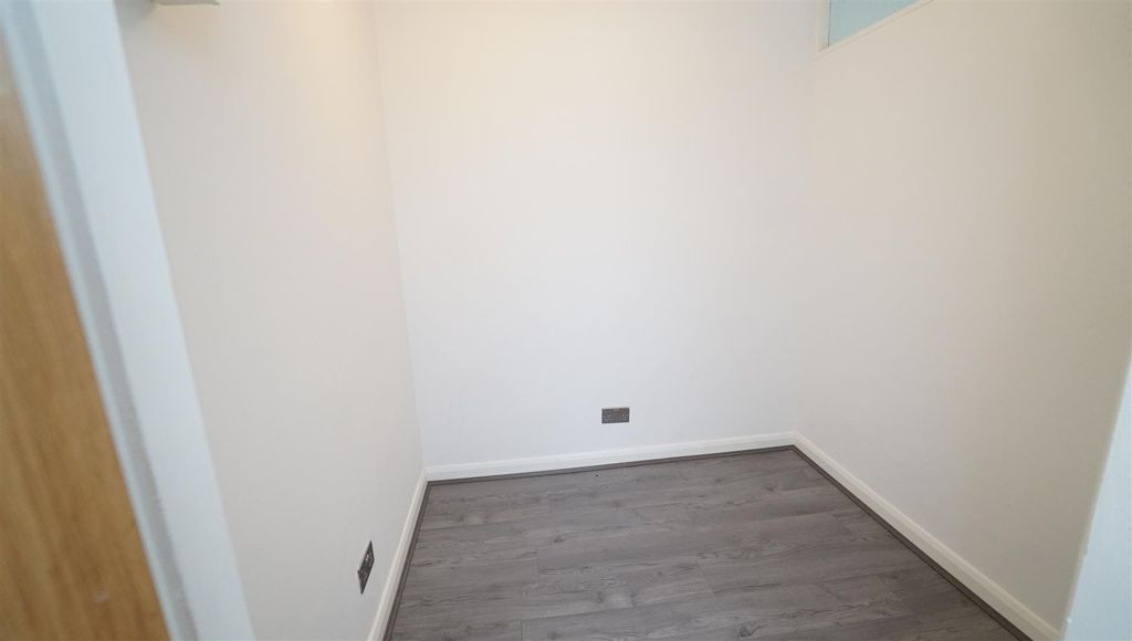 Additional image 5 of 1 bed flat for saleBolton Court, Lister Lane, Undercliffe, Bradford BD2