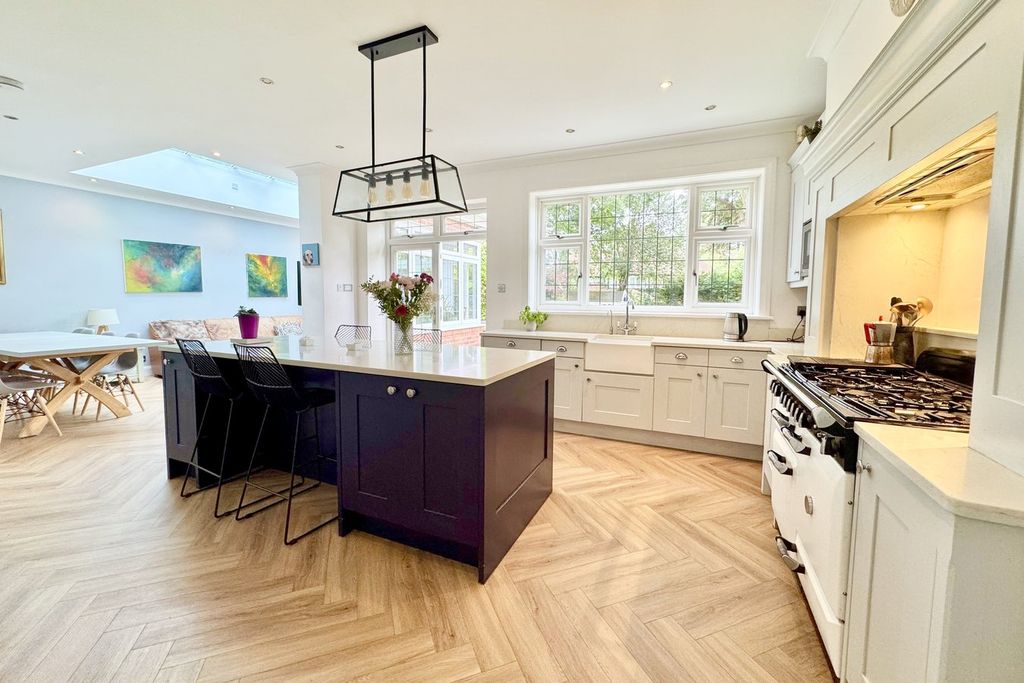 Additional image 14 of 6 bed detached house for saleGlenferness Avenue, Talbot Woods, Bournemouth BH3