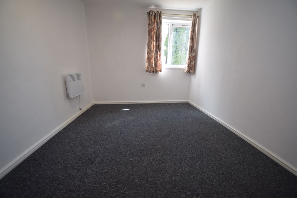 Additional image 6 of 2 bed flat for saleSt Marys Court, Bridgwater, Somerset TA6