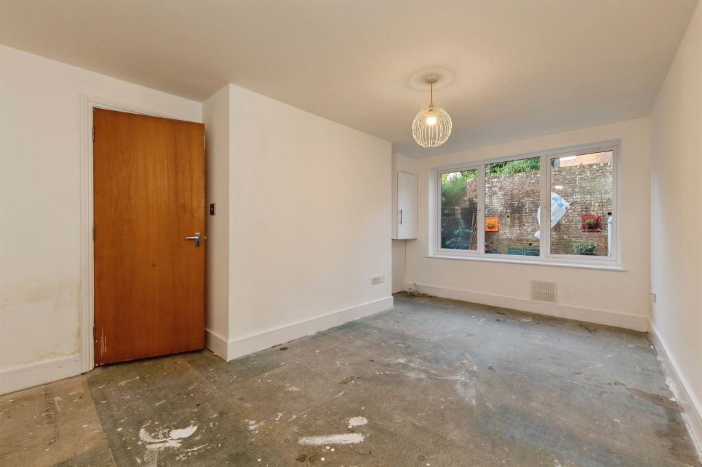 Additional image 3 of 2 bed flat for saleEast Street, Blandford Forum DT11