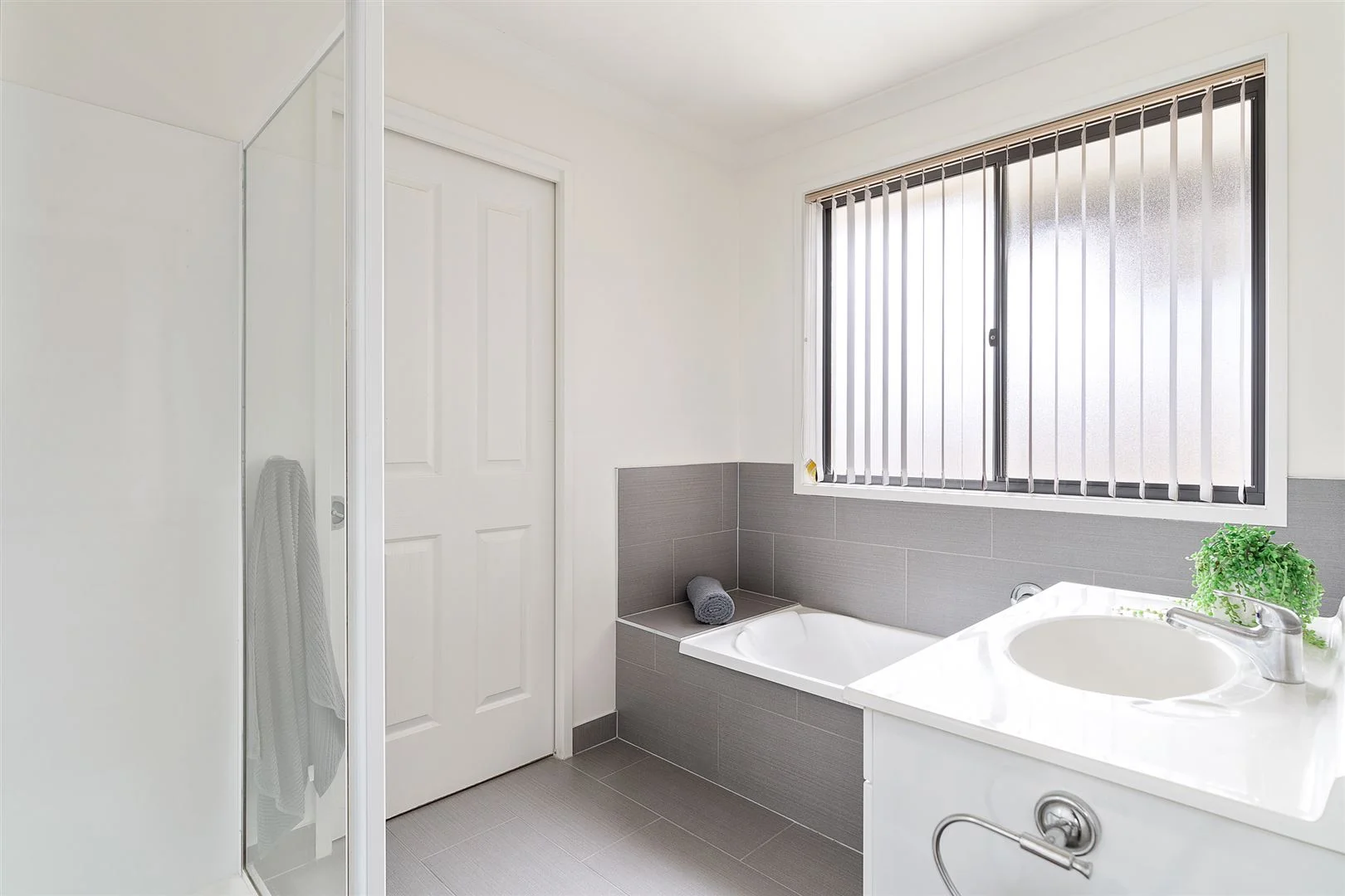 Additional image 7 of 17E Amundsen Crescent, Warrane TAS 7018