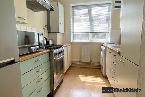 Tait Court, Lansdowne Green, Vauxhall/Stockwell SW8