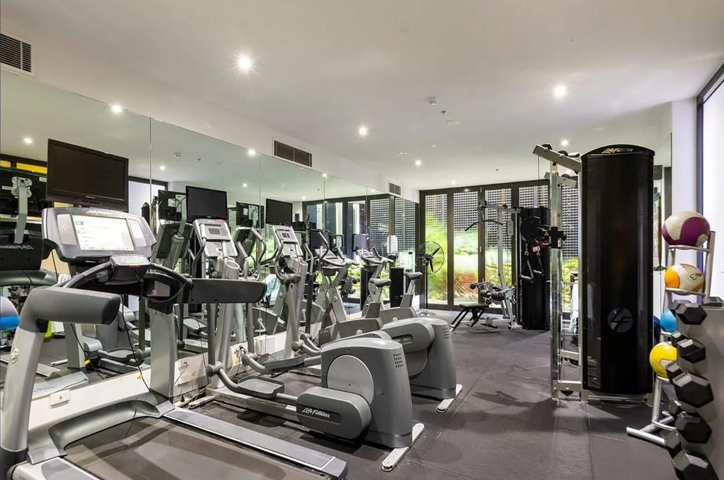 Additional image 10 of 629/572 St Kilda Road, Melbourne VIC 3004