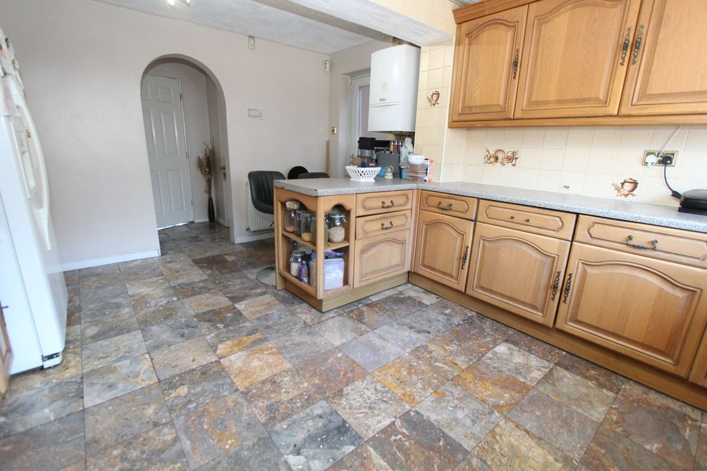 Additional image 9 of 6 bed detached house for saleNorth View Drive, Brierley Hill DY5