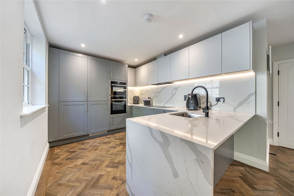 Additional image 17 of 2 bed flat for saleWoodlands Road, Bromley BR1