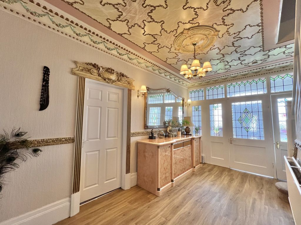 Additional image 10 of 5 bed detached house for saleQueens Promenade, Bispham FY2