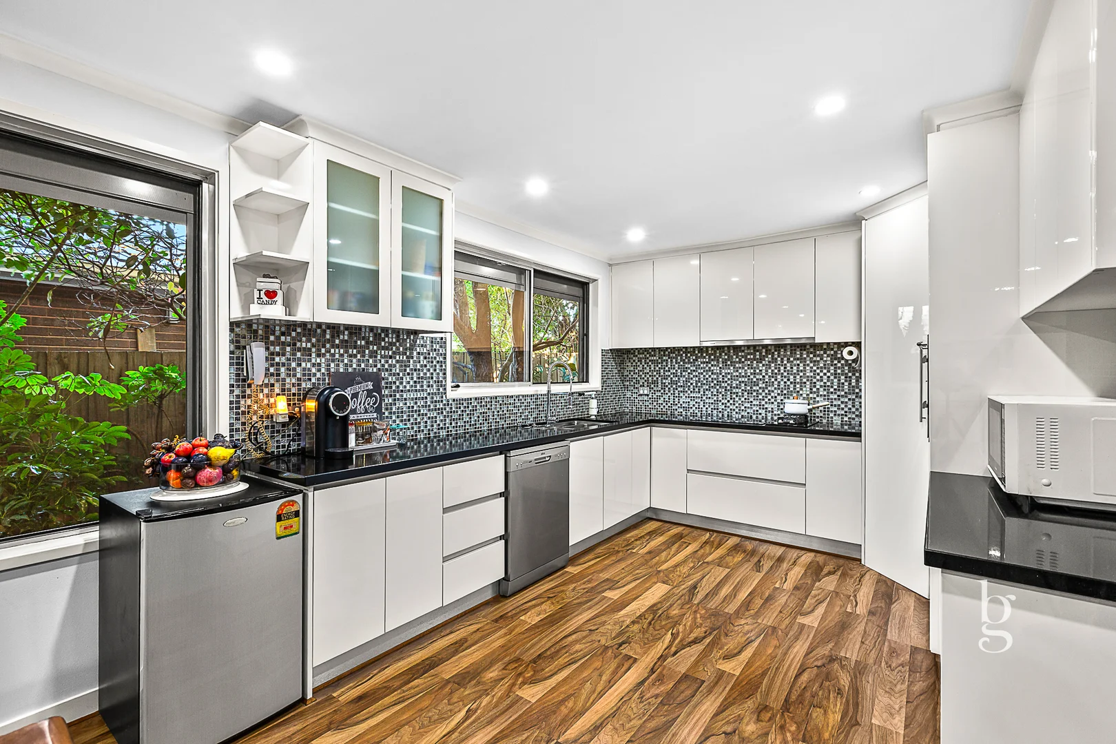 76 Casey Drive, Lalor VIC 3075 photo 5