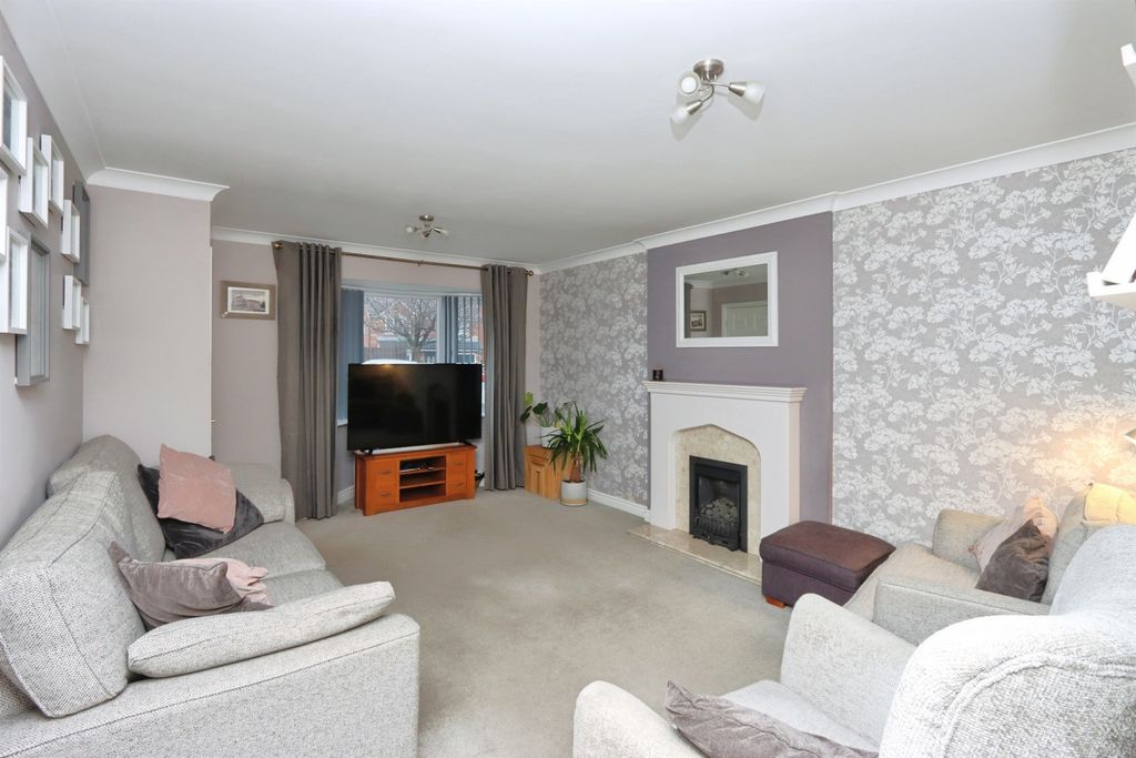 Additional image 2 of 4 bed detached house for saleToll House Mead, Mosborough, Sheffield S20
