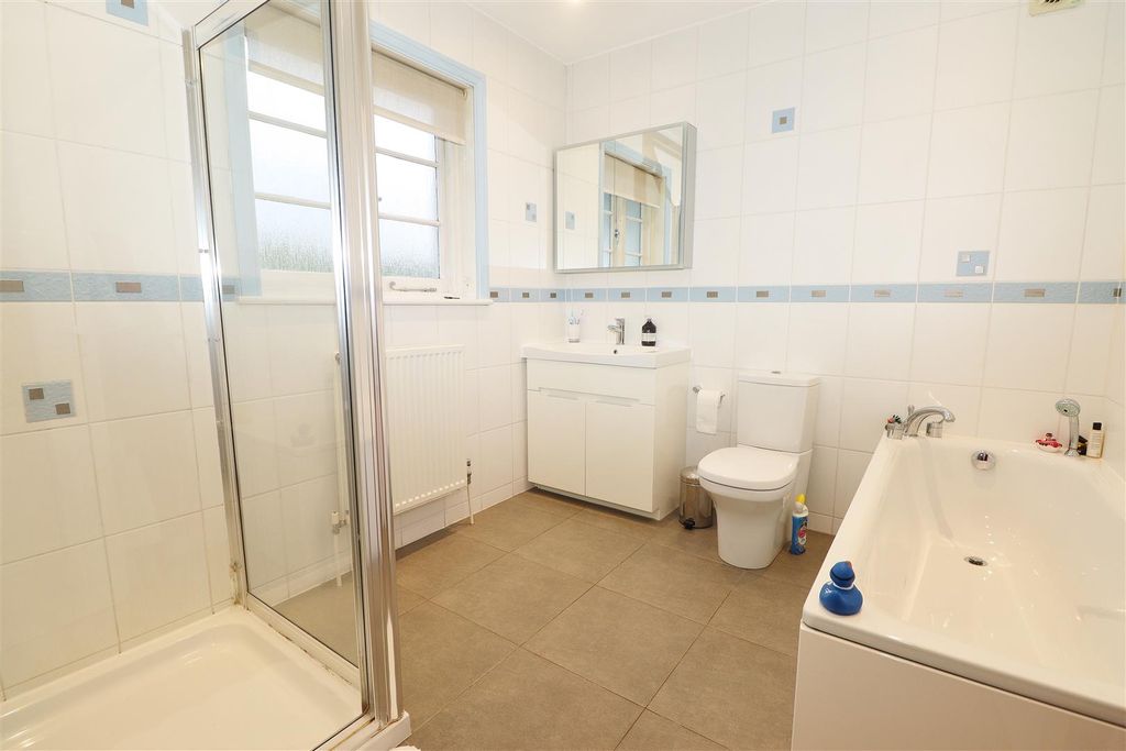 Additional image 32 of 5 bed detached house for saleBarham Avenue, Elstree, Borehamwood WD6