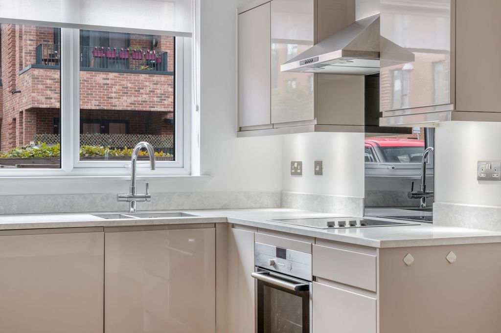Additional image 6 of 3 bed terraced house for saleReynard Way TW8