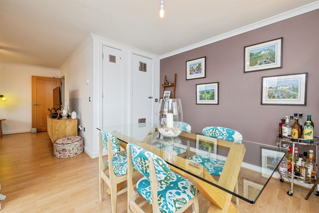 Additional image 11 of 2 bed flat for saleMarine Approach, Lincoln LN1