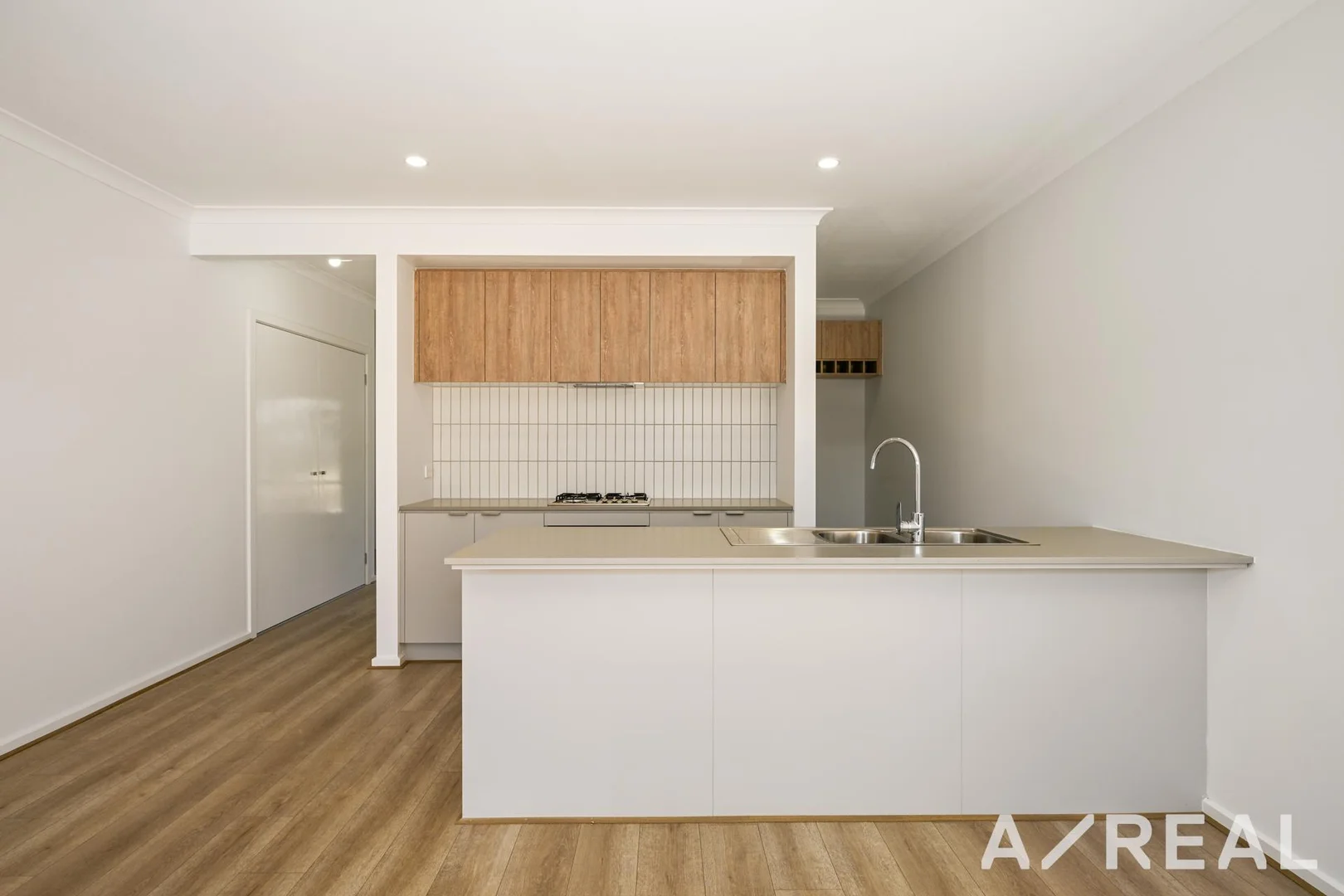 11 Versailles Walk, Wollert VIC 3750 photo 3