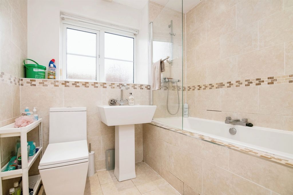 Additional image 8 of 2 bed flat for saleSannders Crescent, Tipton DY4