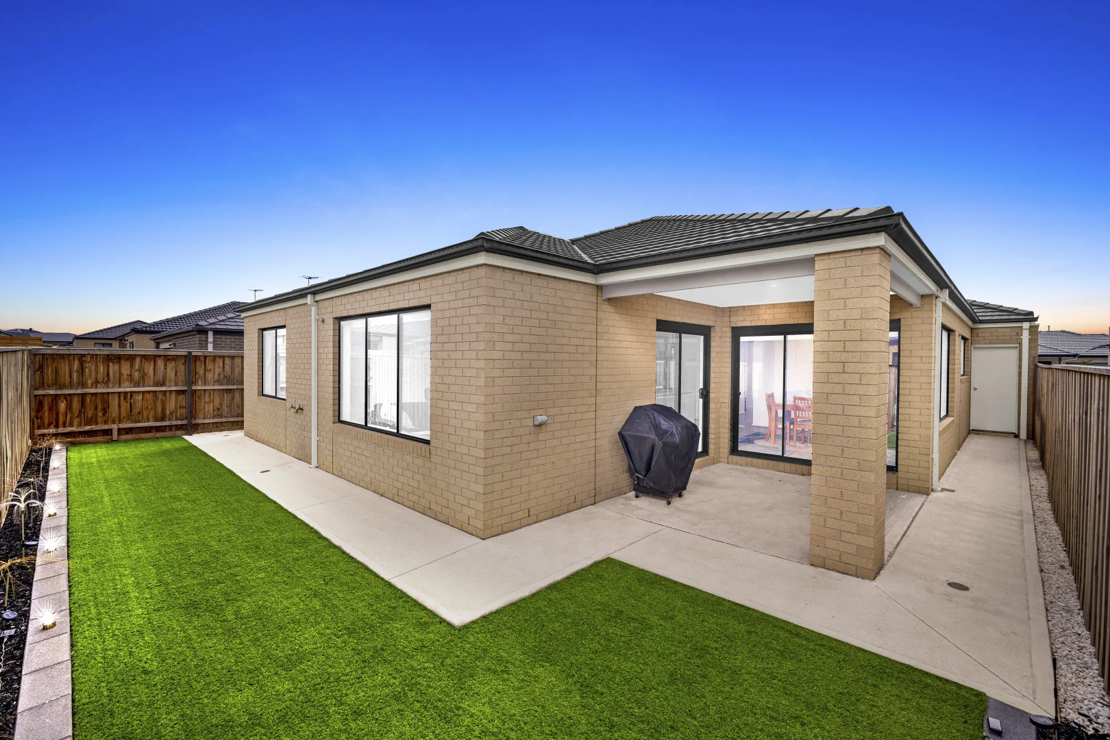 Additional image 18 of 10 Sparland Street, Manor Lakes VIC 3024