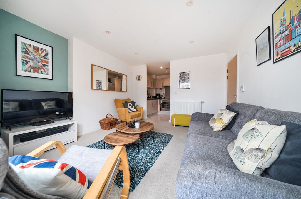 Additional image 10 of 1 bed flat for saleRingers Road, Bromley BR1