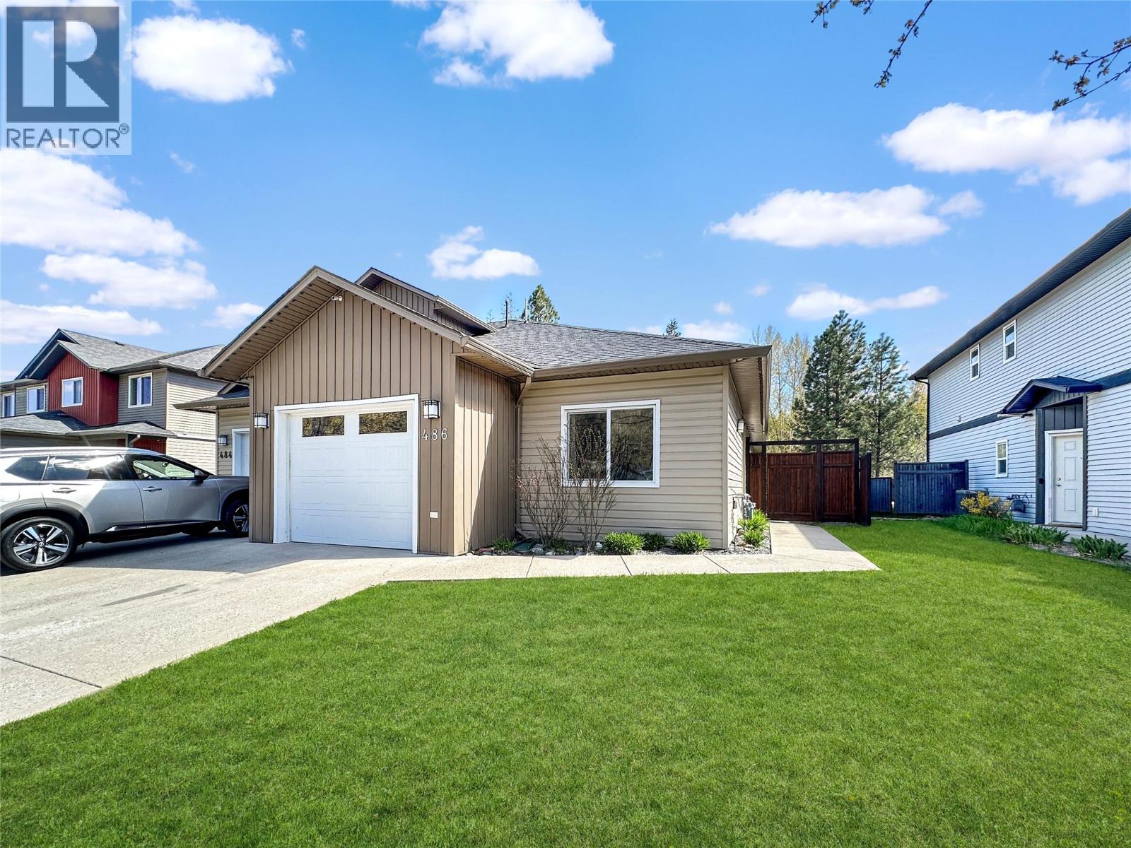 486 SIMILKAMEEN Avenue