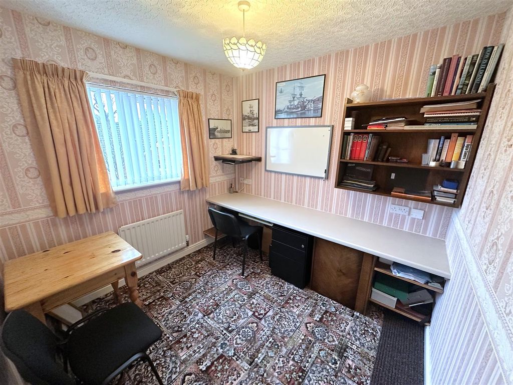Additional image 23 of 3 bed detached bungalow for saleHoward Gardens, Brampton CA8