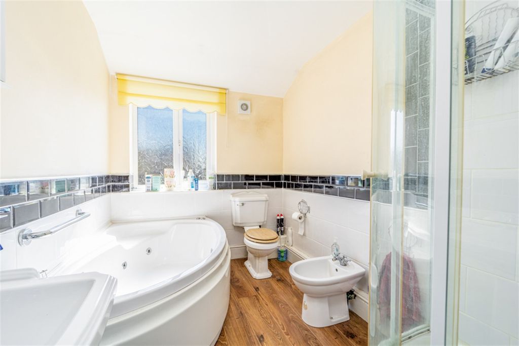 Additional image 18 of 4 bed detached house for saleWilloughby Road PE21
