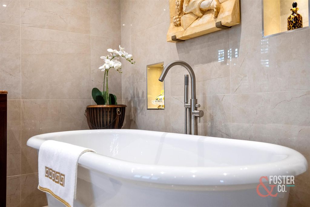 Additional image 22 of 5 bed detached house for saleSurrenden Crescent, Brighton BN1