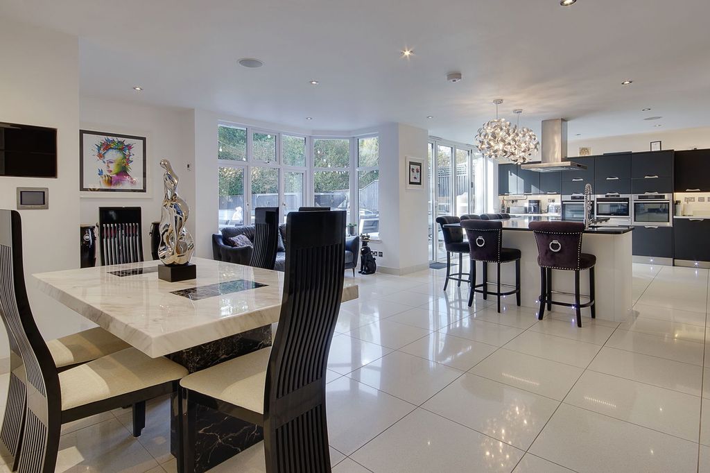 Additional image 10 of 6 bed detached house for salePortchester Road, Bournemouth BH8