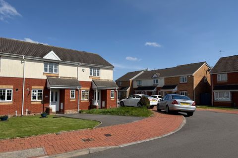 Clos Avro, Pengam Green CF24