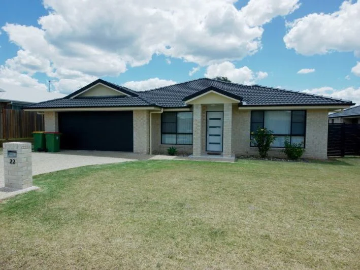 22 Murray Street, Oakey QLD 4401