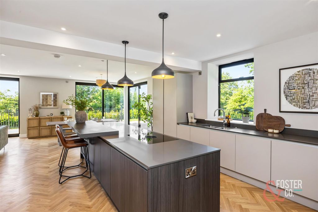 Additional image 15 of 5 bed detached house for saleWithdean Road, Brighton BN1