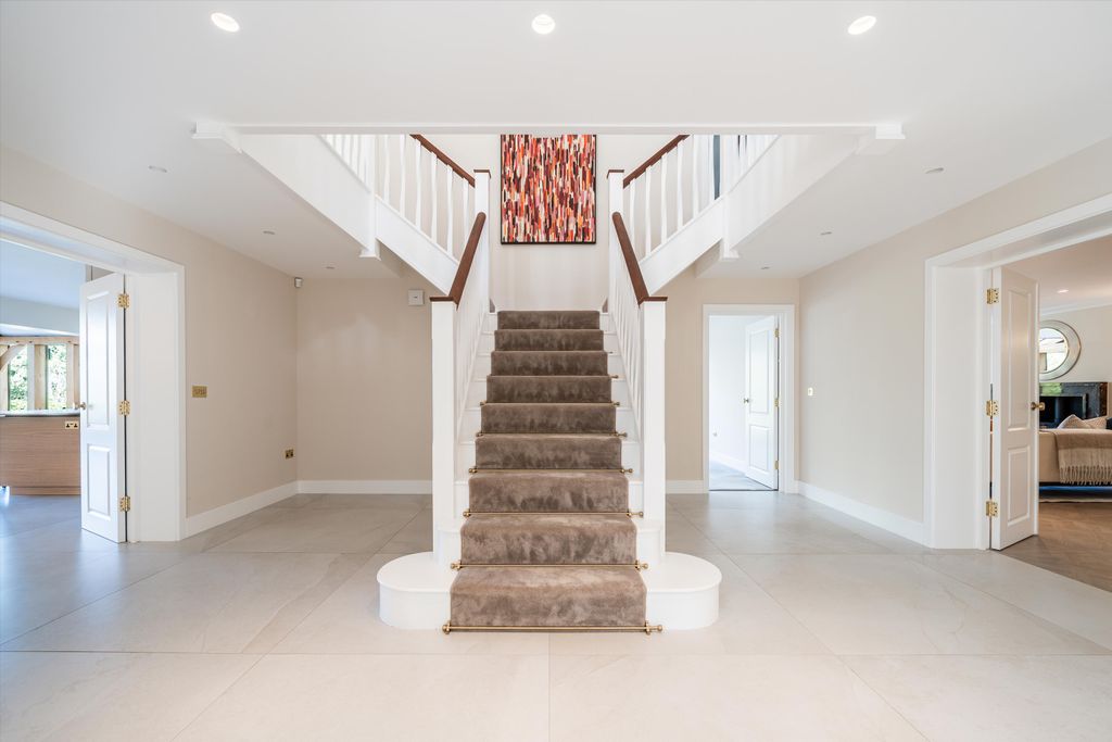 Additional image 9 of 4 bed detached house for saleStubbs Hill, Binfield, Berkshire RG42
