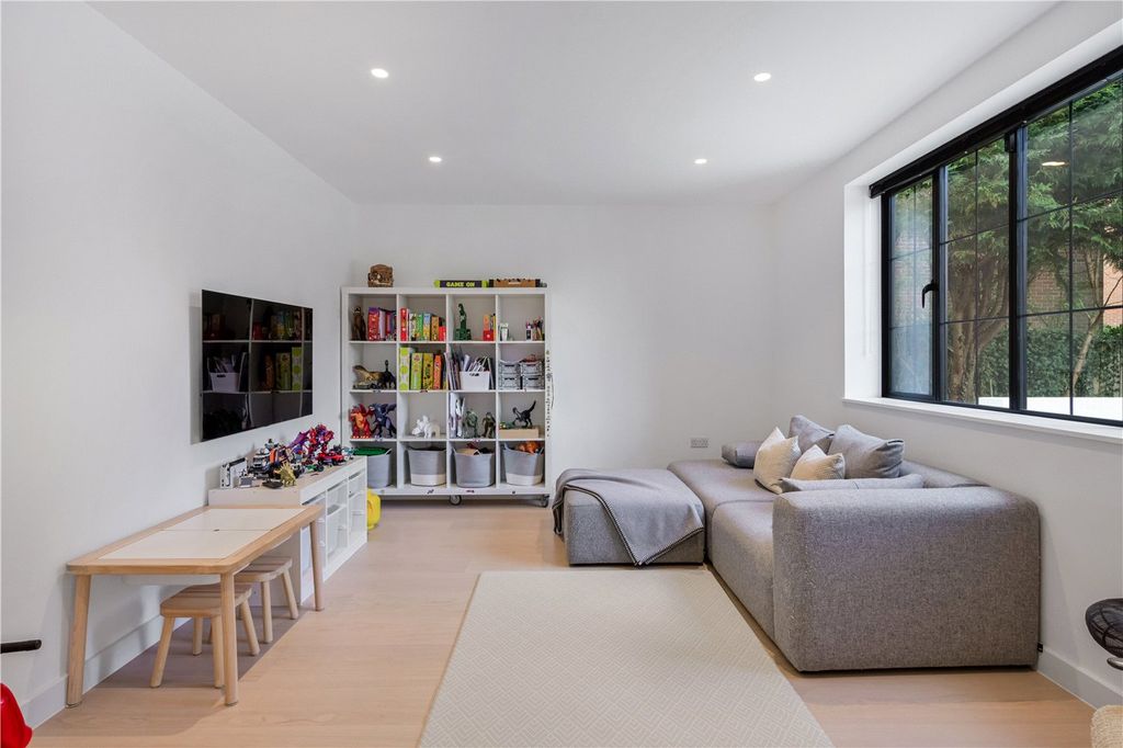 Additional image 13 of 5 bed detached house for saleDurham Avenue, Bromley BR2