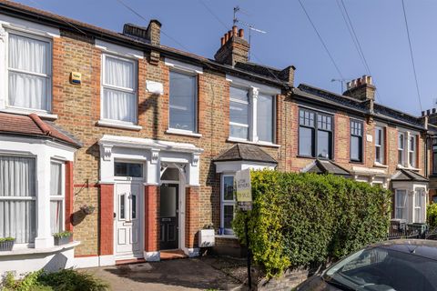 Winchester Road, Highams Park E4