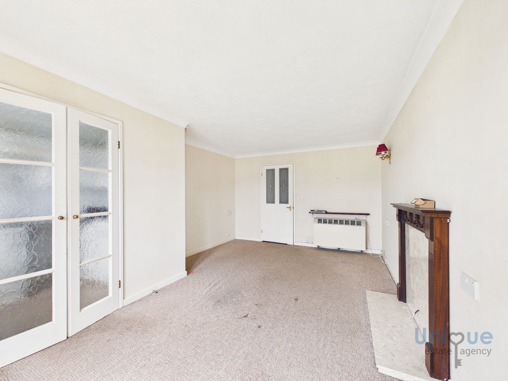 Additional image 4 of 1 bed flat for saleLemon Tree Court, Clifton Drive North, Lytham St. Annes FY8