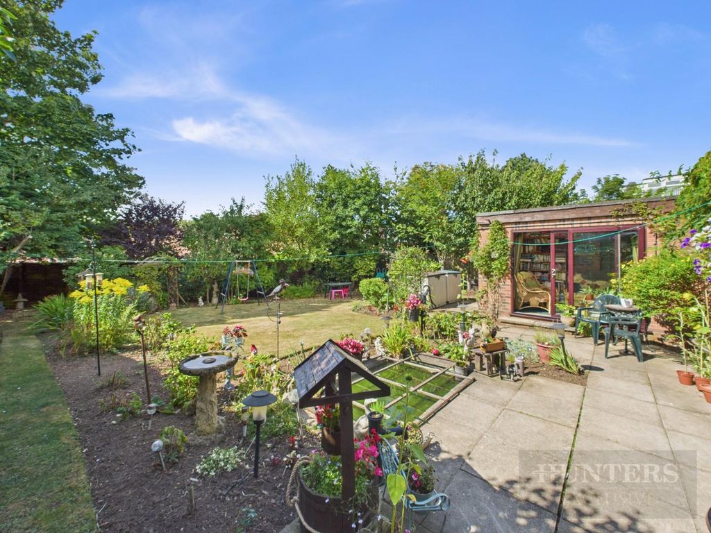 Additional image 20 of 4 bed detached house for saleLime Kiln Lane, Bridlington YO15
