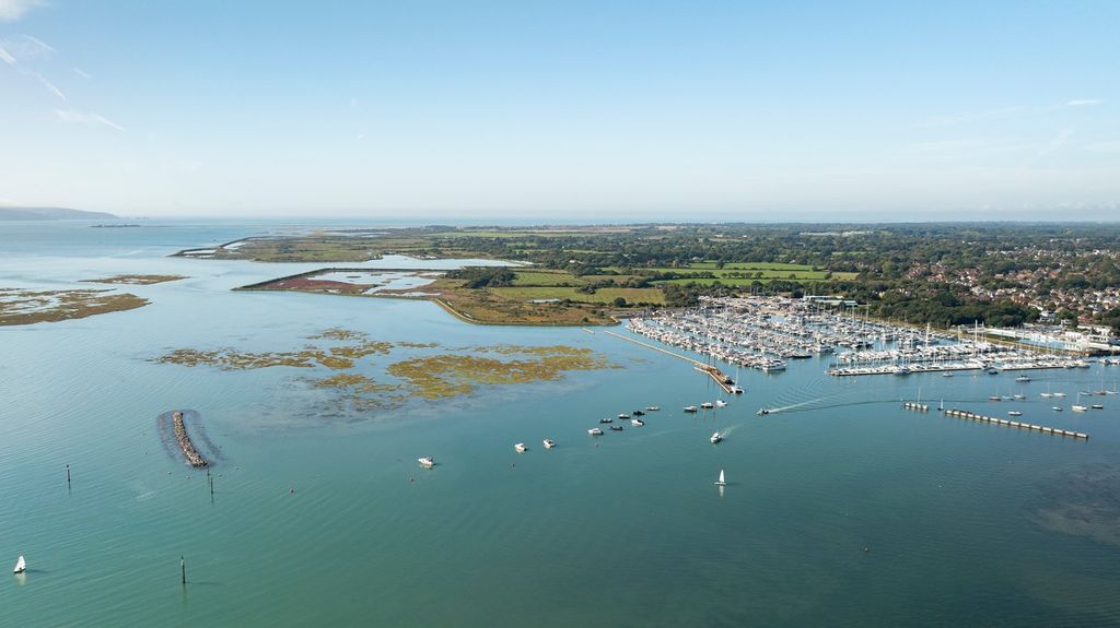 Additional image 18 of 6 bed detached house for saleLisle Court Road, Lymington SO41