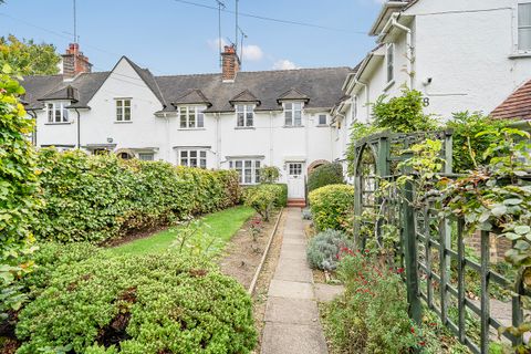 Creswick Walk, Hampstead Garden Suburb NW11