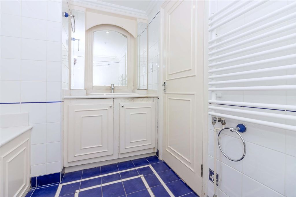 Additional image 16 of 2 bed flat for saleRussell Square, Brighton BN1