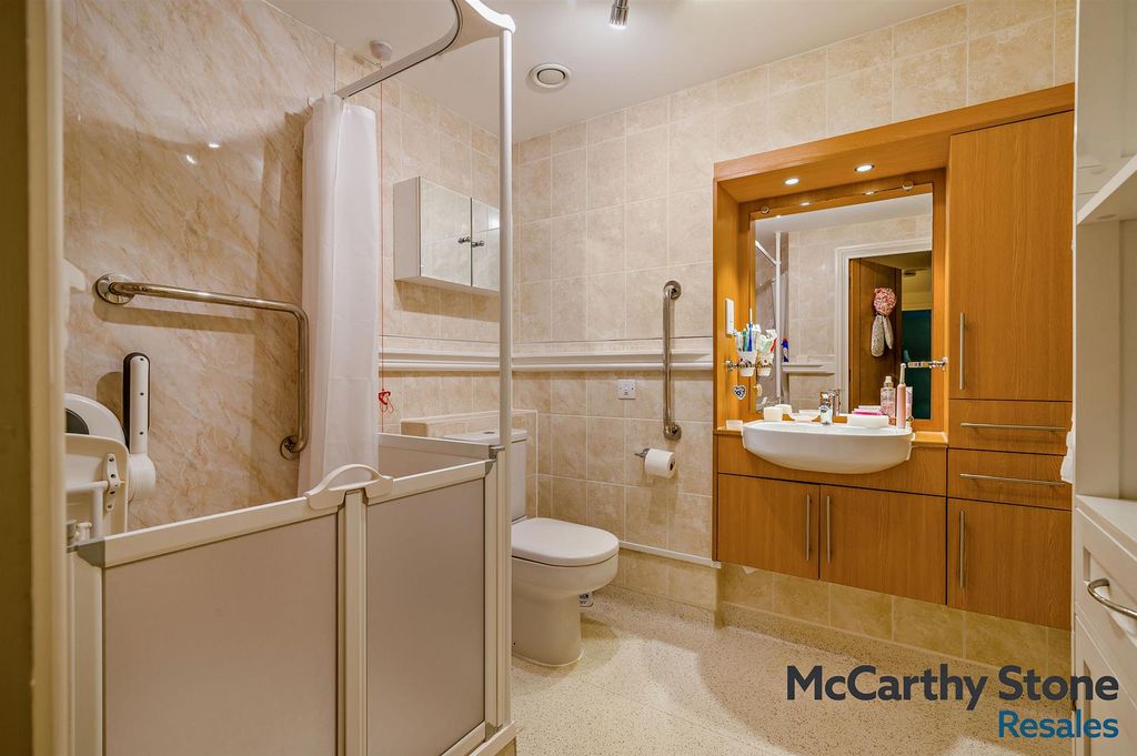 Additional image 12 of 2 bed flat for saleEllisfields Court, Mount Street, Taunton TA1