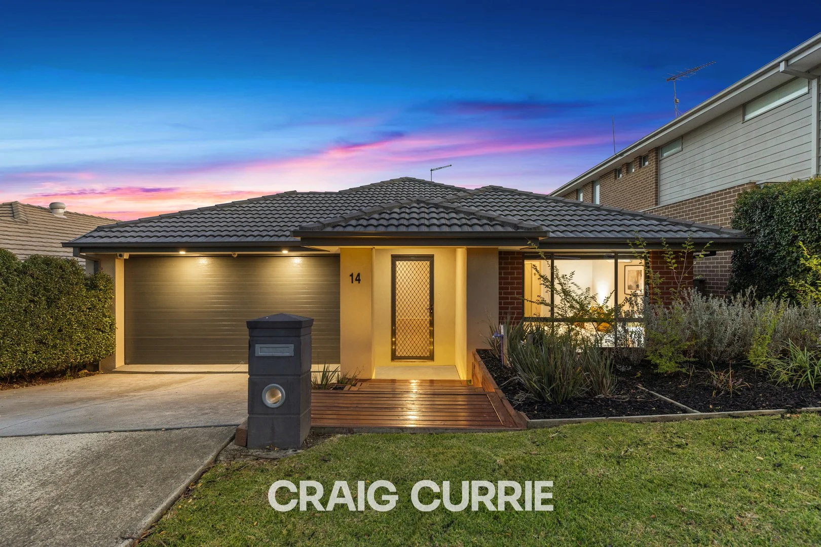 14 Belmont Cres, Pakenham VIC 3810