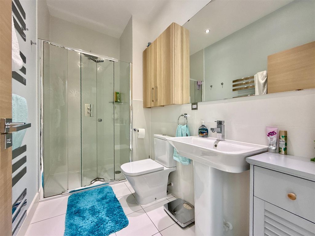 Additional image 10 of 2 bed flat for saleSt. Marys Drive, Brixham TQ5
