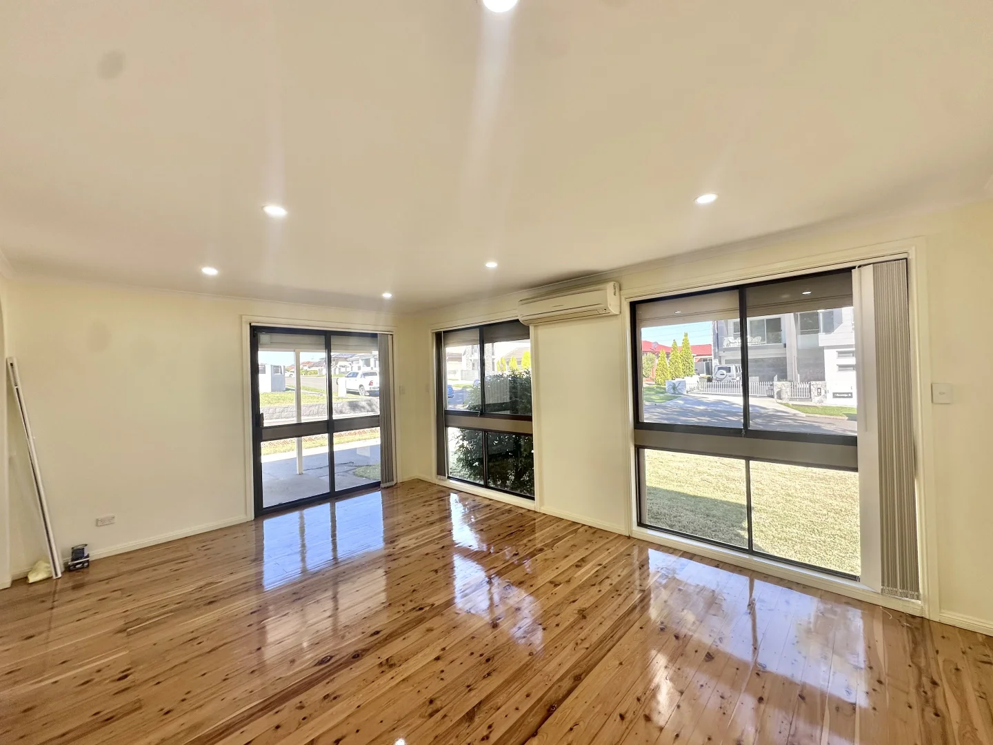 Additional image 2 of 4 Murrumbidgee St, Bossley Park NSW 2176
