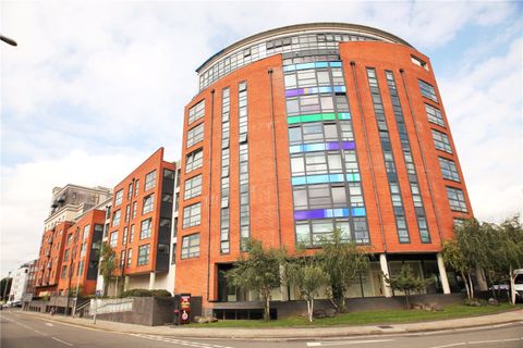 Kennet Street, Reading, Berkshire RG1