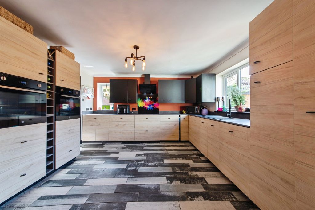 Additional image 17 of 5 bed detached house for saleSouth Road, Bourne PE10