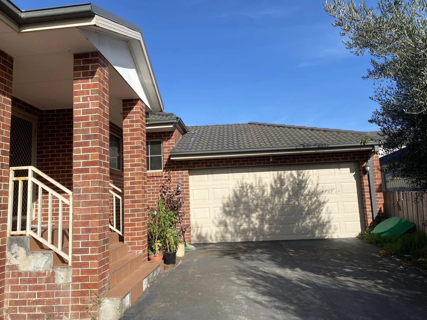 2/9 Butler Street, Eumemmerring VIC 3177