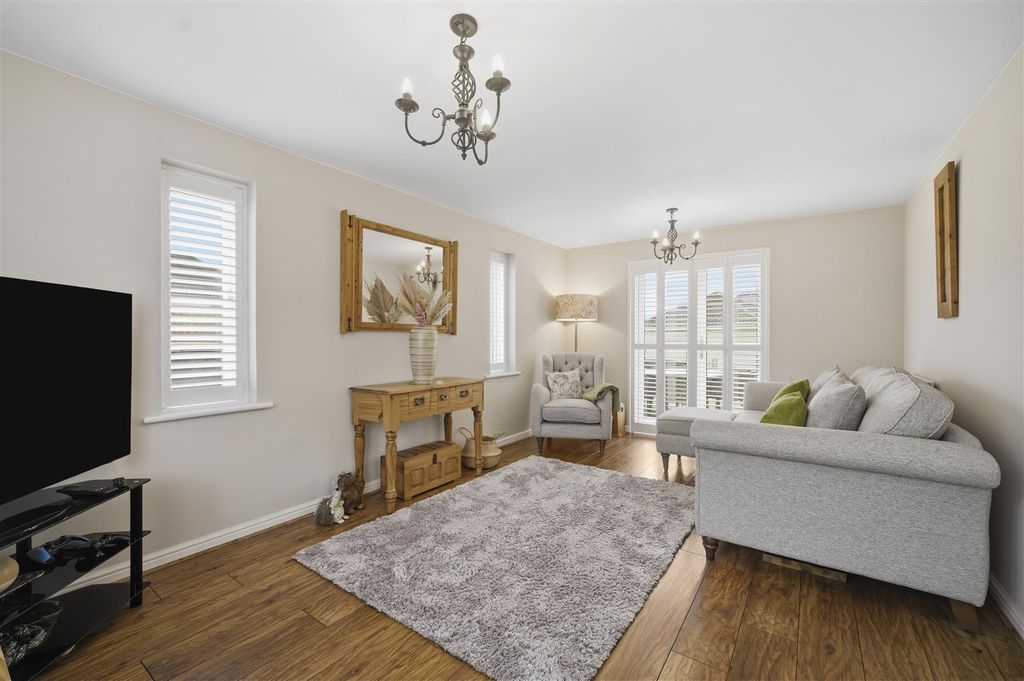Additional image 5 of 4 bed detached house for saleClos Henblas, Bridgend CF31