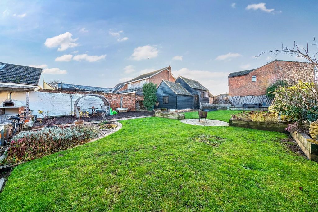 Additional image 2 of 4 bed detached house for saleHigh Street, Great Barford MK44
