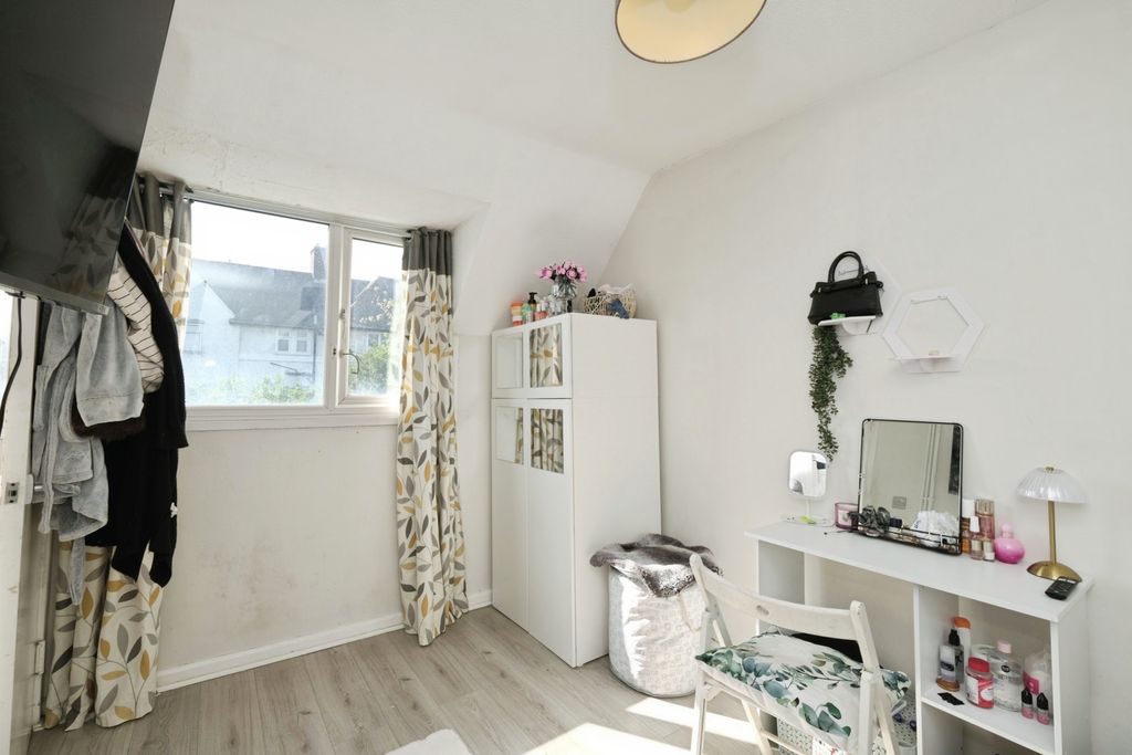 Additional image 12 of 3 bed terraced house for saleCostock Avenue, Nottingham NG5