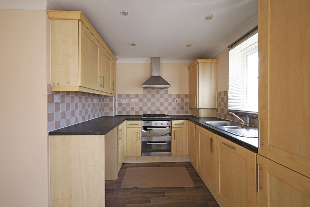 Additional image 6 of 1 bed flat for saleSt Thomas Drive PE21