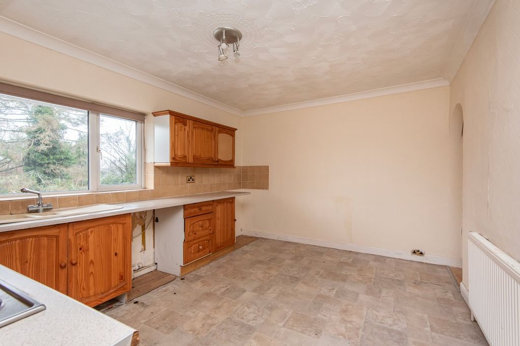 Additional image 3 of 2 bed flat for saleElizabeth Road, Boston PE21