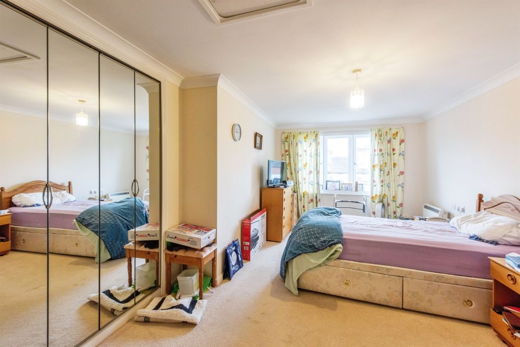 Additional image 9 of 2 bed flat for saleHanbury Court, Thetford IP24