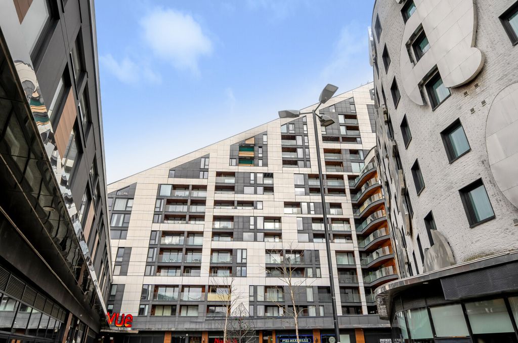 Additional image 15 of 2 bed flat for saleSt. Marks Square, Bromley BR2
