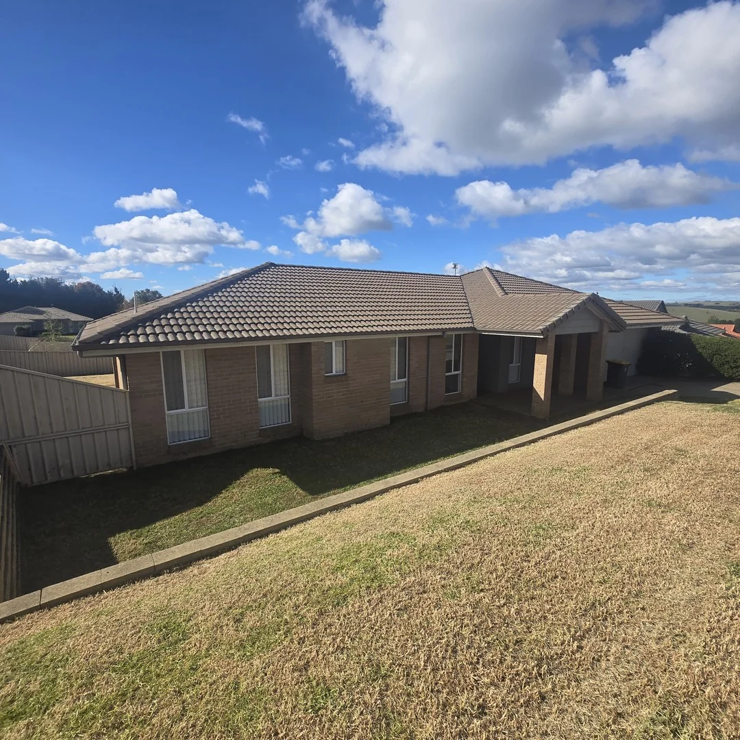 5 Meek Street, Blayney NSW 2799